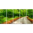 thumbnail image 2 of Pathway dans la Forêt de Mousse Profonde, 2 of 3