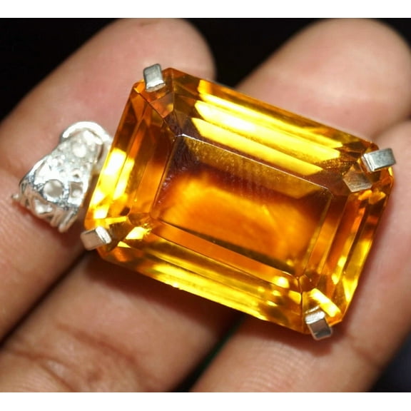 A   CERTIFIED 925 Starling Silver 42 Ct NATURAL Yellow Topaz Gemstone Pendant