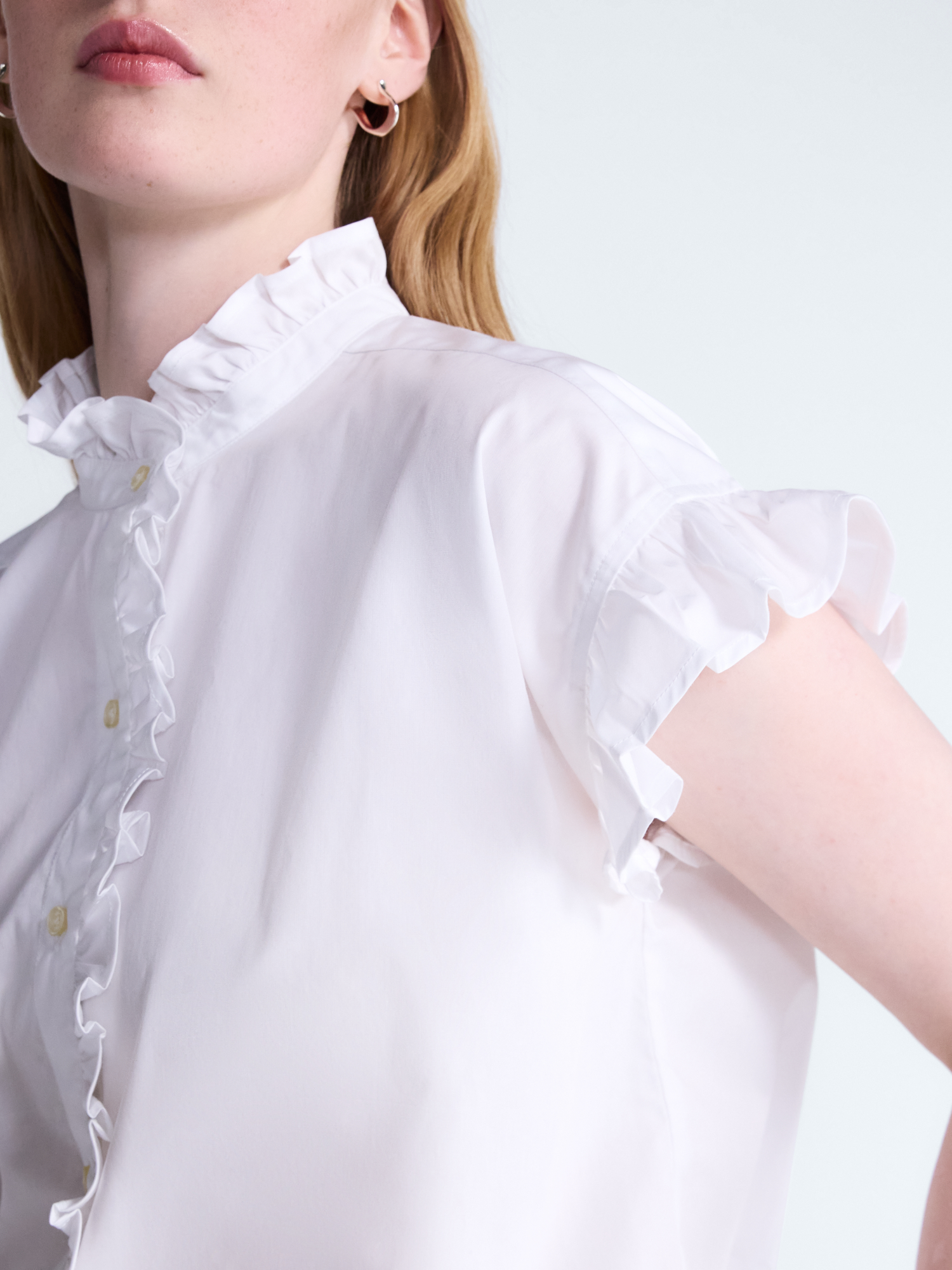 Free Assembly Women's Ruffle Trim Cotton Button Shirt, White photo 4