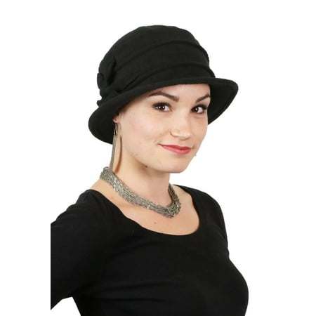 Hats, Scarves and More Women's Fleece Flower Cloche Hat (Black)