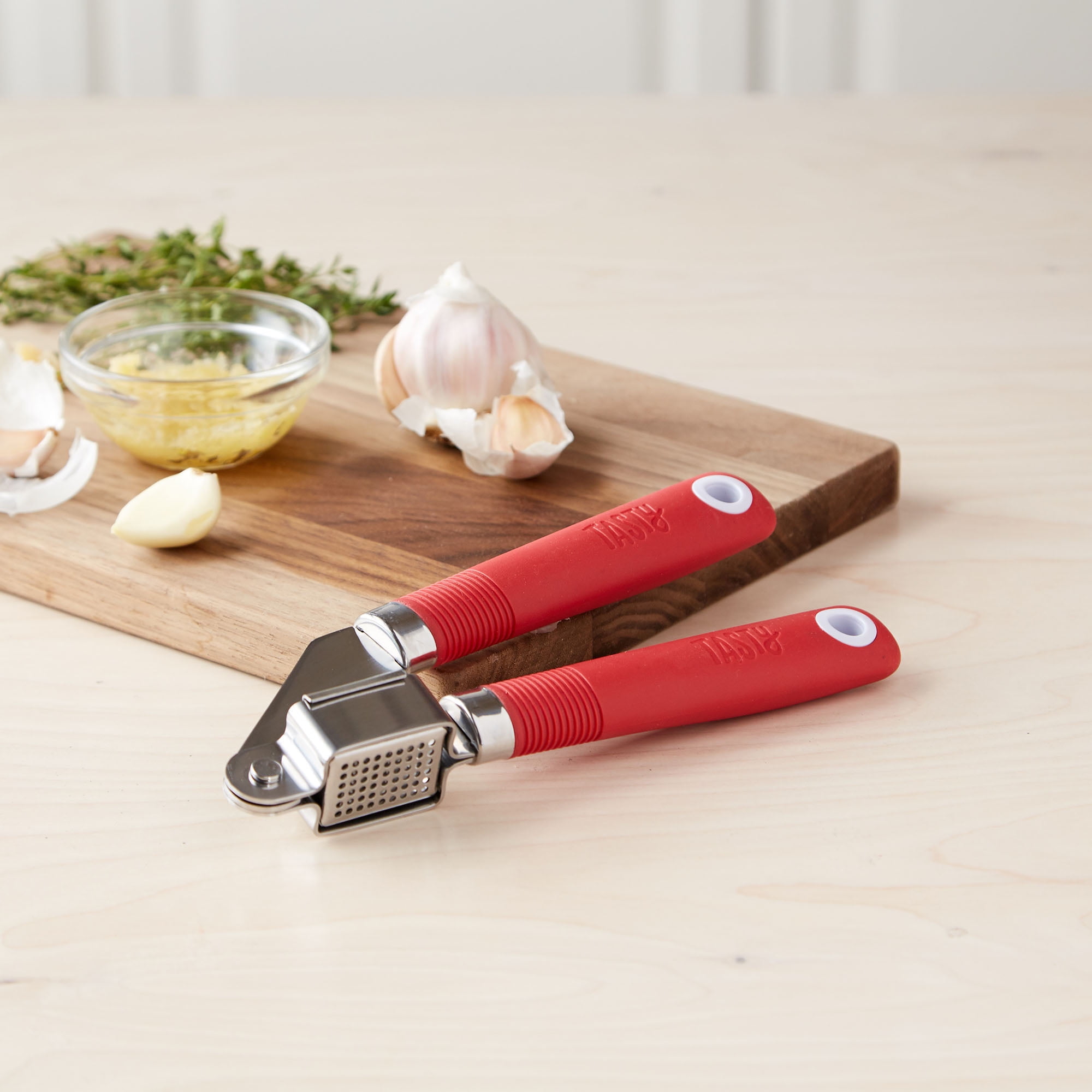 Tasty Garlic Press Red Crusher with Softgrip Handle