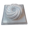 thumbnail image 4 of Kit de 4 Moldes Para Gelatina en Forma de Rehilete, Rosca, Panal y Gusano Hechos de Plástico, 4 of 6
