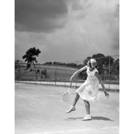 - 1930s Woman Playing Tennis Swinging Racket Poster Print By Vintage Collection