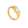 thumbnail image 2 of Anillo de acero inoxidable 316L chapado en oro de 18 quilates con accesorios de epoxi en forma de corazón negro para damas europeas y americanas, 2 of 6