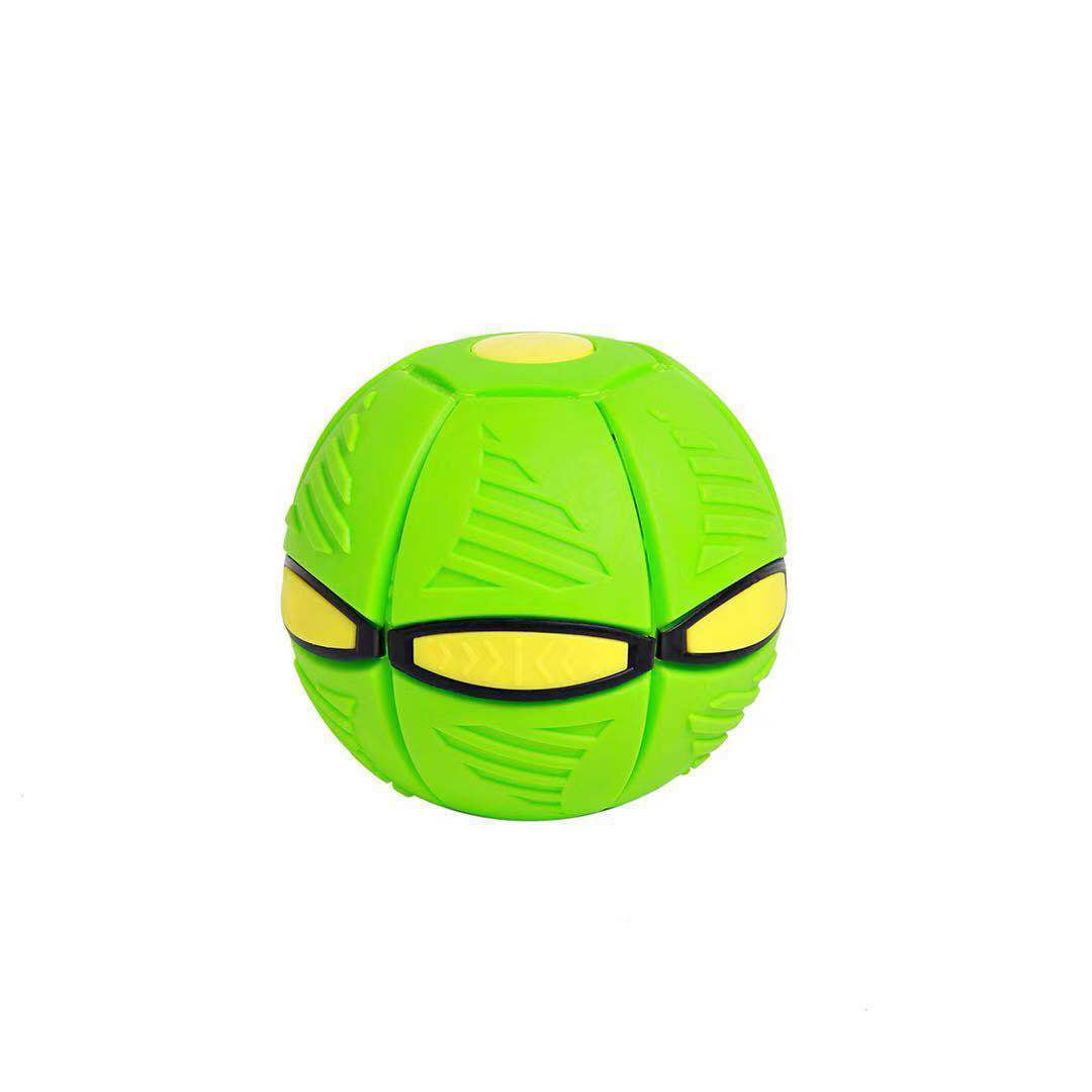 Decompression Children Outdoor Fun Gift 4 pcs （3 Lights） OUMADOU Flying Saucer Ball Magic Deformation UFO with Led Light Flying Toys 
