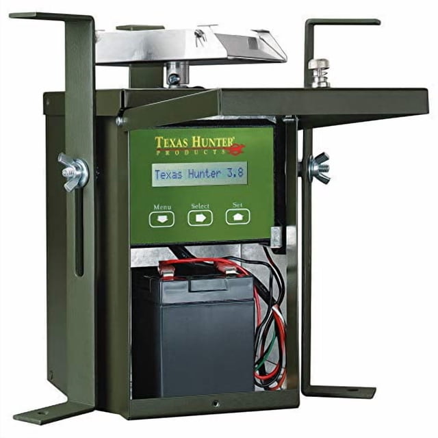 Texas Hunter 12-Volt Game Feeder Bundle - Model TH70 + Battery