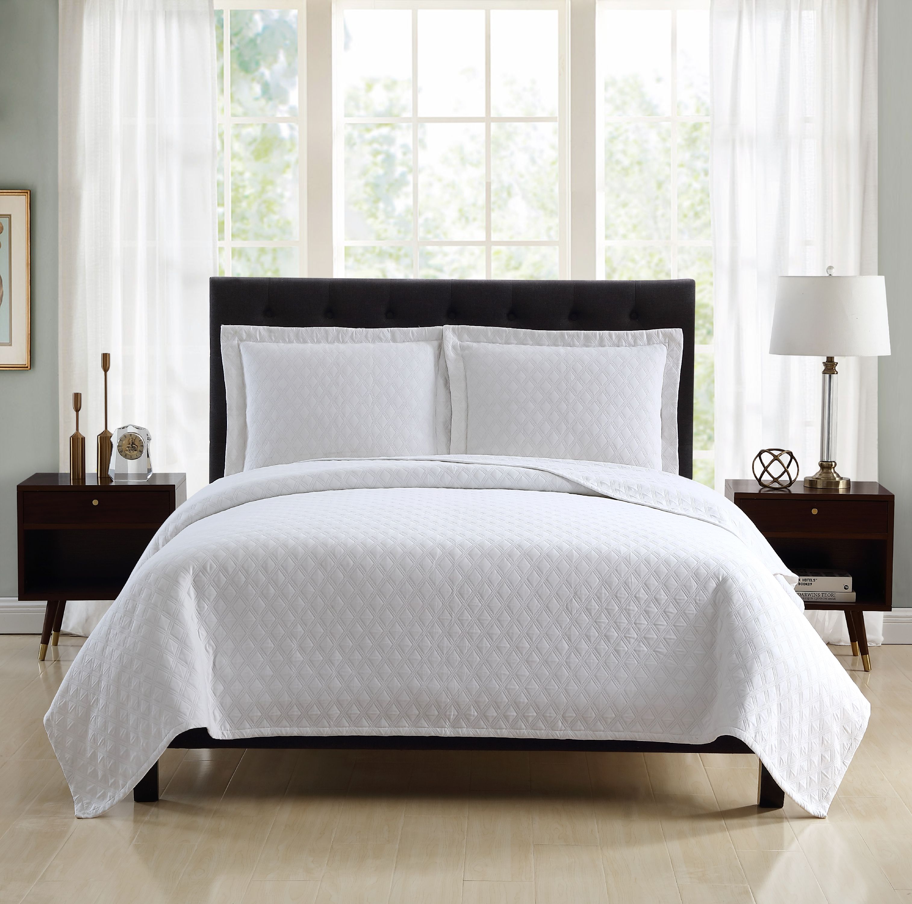 Veratex Diamond Matelasse Quilted Coverlet