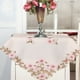 thumbnail image 4 of Mantel de lino bordado con ribete de encaje | Elegante mantel lavable para mesa de comedor para decoración navideña | 85 x 85 cm, poliéster beige | San Valentín, 4 of 6