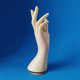 thumbnail image 5 of Soporte de exhibición de joyería Hugo mano de maniquí Base magnética Piel normal, 5 of 8