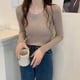 thumbnail image 4 of Blusa Inferior Para Mujer En Otoño E Invierno Con Estilo Extranjero , Nuevo Primavera Y 2022 , Versátil Cuello Redondo Y Suéter De Punto De Bajo , top Ajustado, 4 of 4