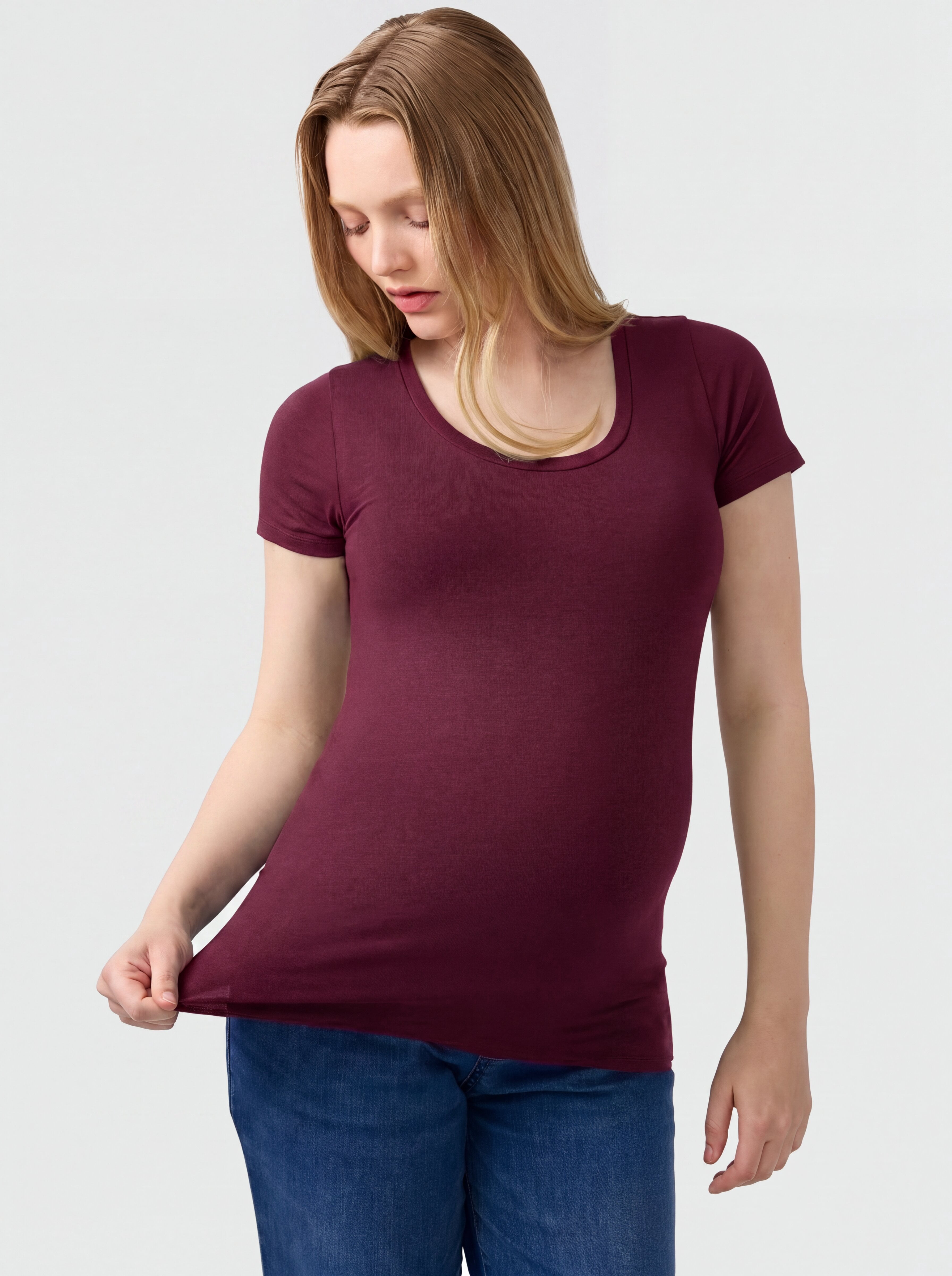 Ingrid & Isabel For Every Belly Women’s Maternity Fitted Scoop Tee, Sizes S-XXL