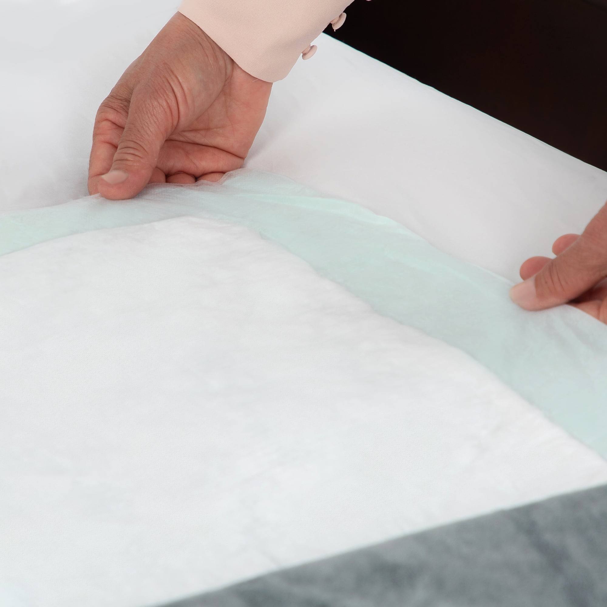 HALYARD Premium Disposable Underpads, 30 x 36 Inches Chux Pads - Light Green, Case of 50 - Incontinence Bed Pads for Adults with Airlaid Core for Moisture and Odor Control