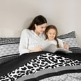 thumbnail image 5 of jejeloiu Vintage Baroque Flower Twin Comforter Sets,Gray White Damask Bedding Set For Girls Boys Reversible 2pcs, 5 of 8