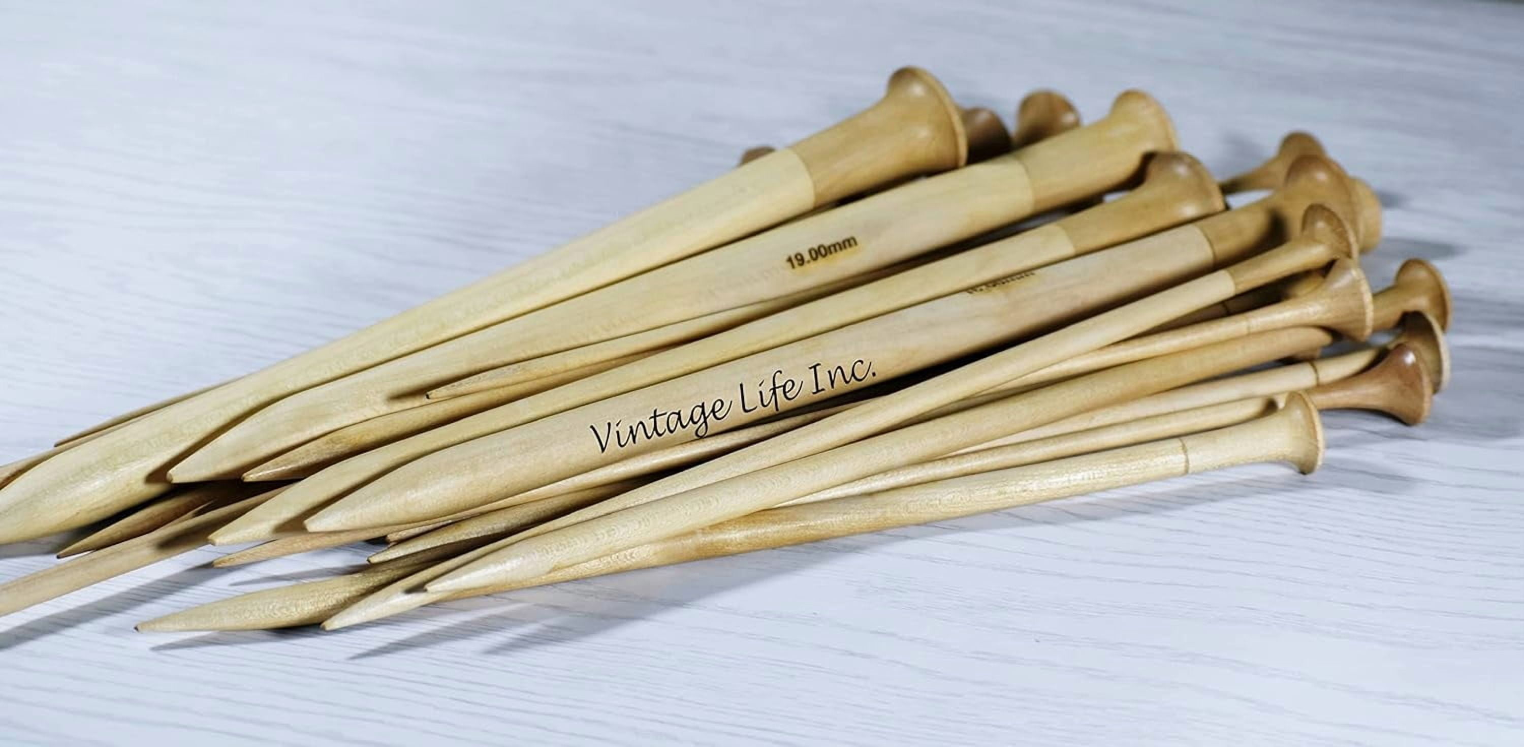 DnU Avenue Yarn Knitting Needles Rosewood & Maple Crafted for Arthritic Hands, Superior Quality, Wood Needles, Buffed Wax Finish, Soft Grip, Stitching Accessories, Brown (Maple Wood, Set of 13)