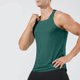thumbnail image 4 of Camiseta sin mangas con cuello en V para hombre, color liso, informal, de verano, para fitness, sin mangas, para hacer ejercicio, correr, entrenar, chaleco transpirable de poliéster para hombre., 4 of 9
