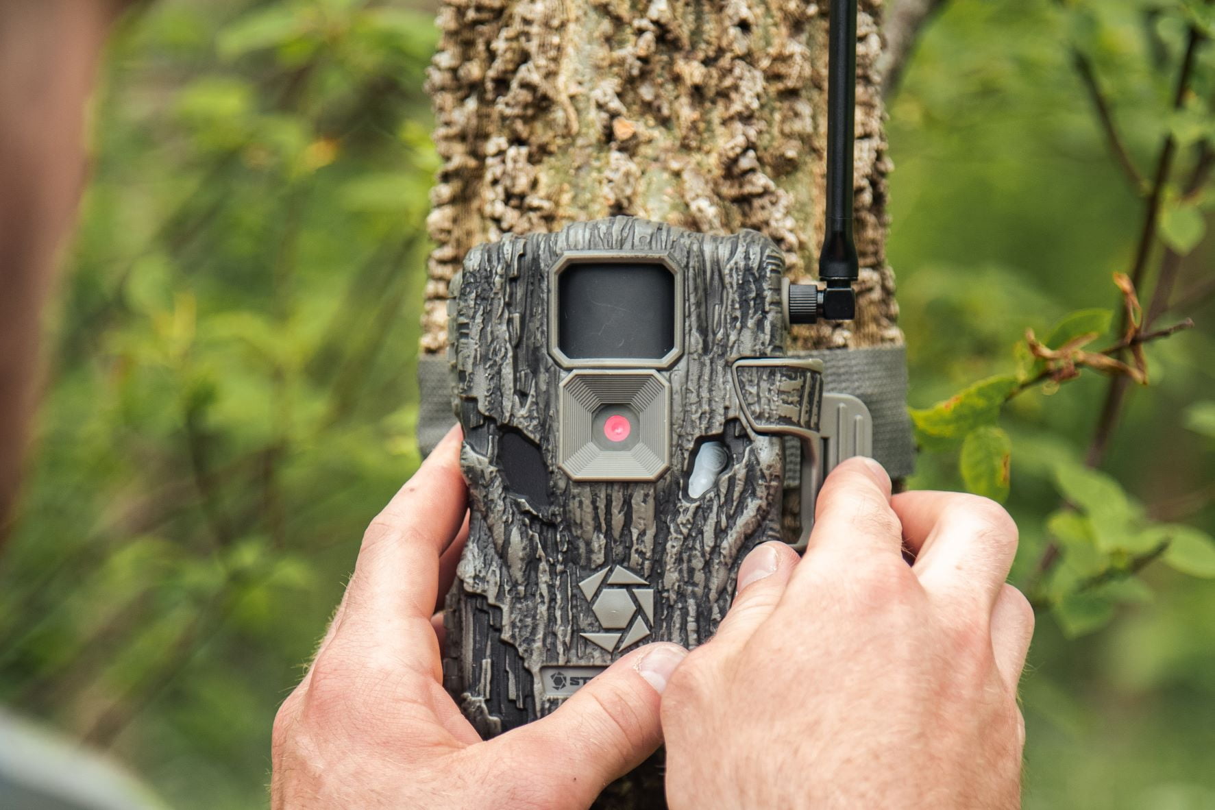 Stealth Cam Fusion X Verizon 26 MP Photo & 1080P at 30FPS Video 0.4 Sec Trigger Speed Wireless Hunting Trail Camera - Supports SD Cards Up to 32GB