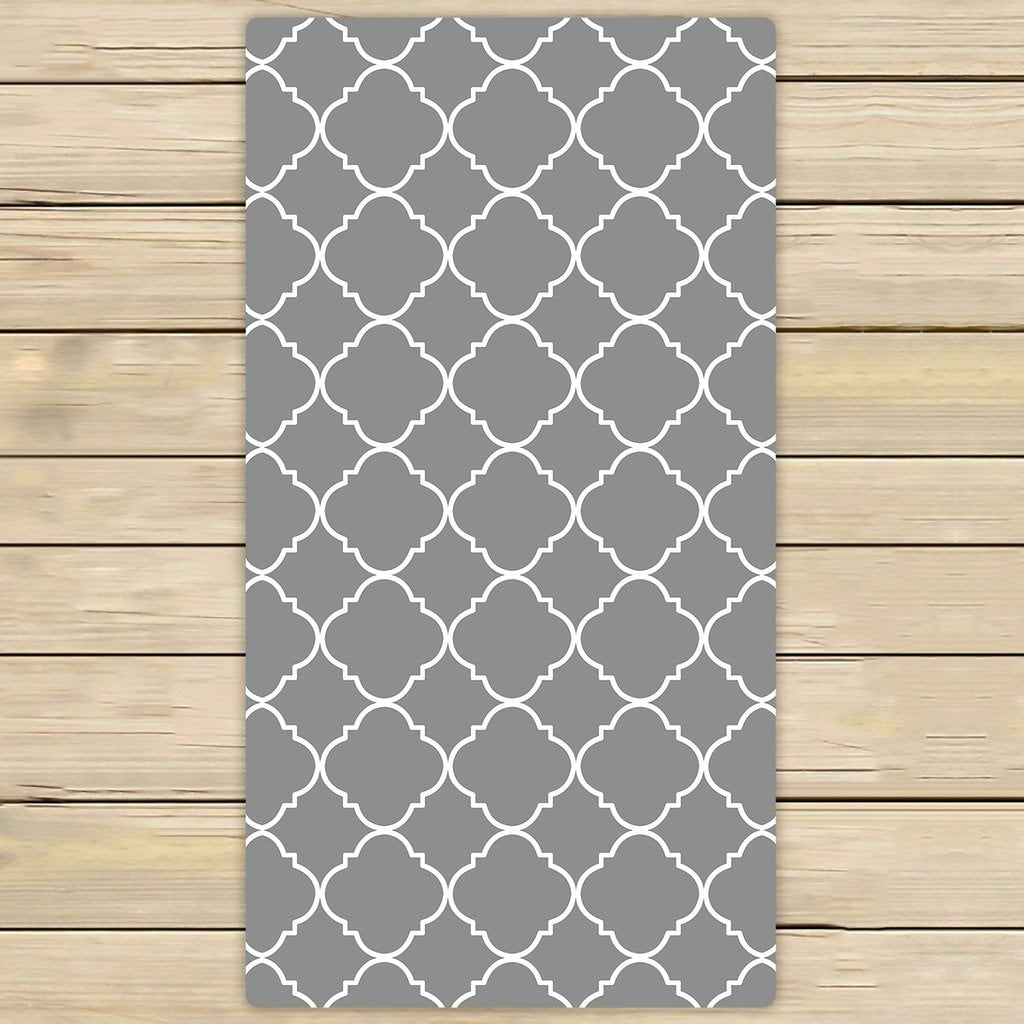 GCKG Light Grey Quatrefoil Pattern Towels,Beach Bath Pool Sprot Travel Hand Spa Towel Size 30x56