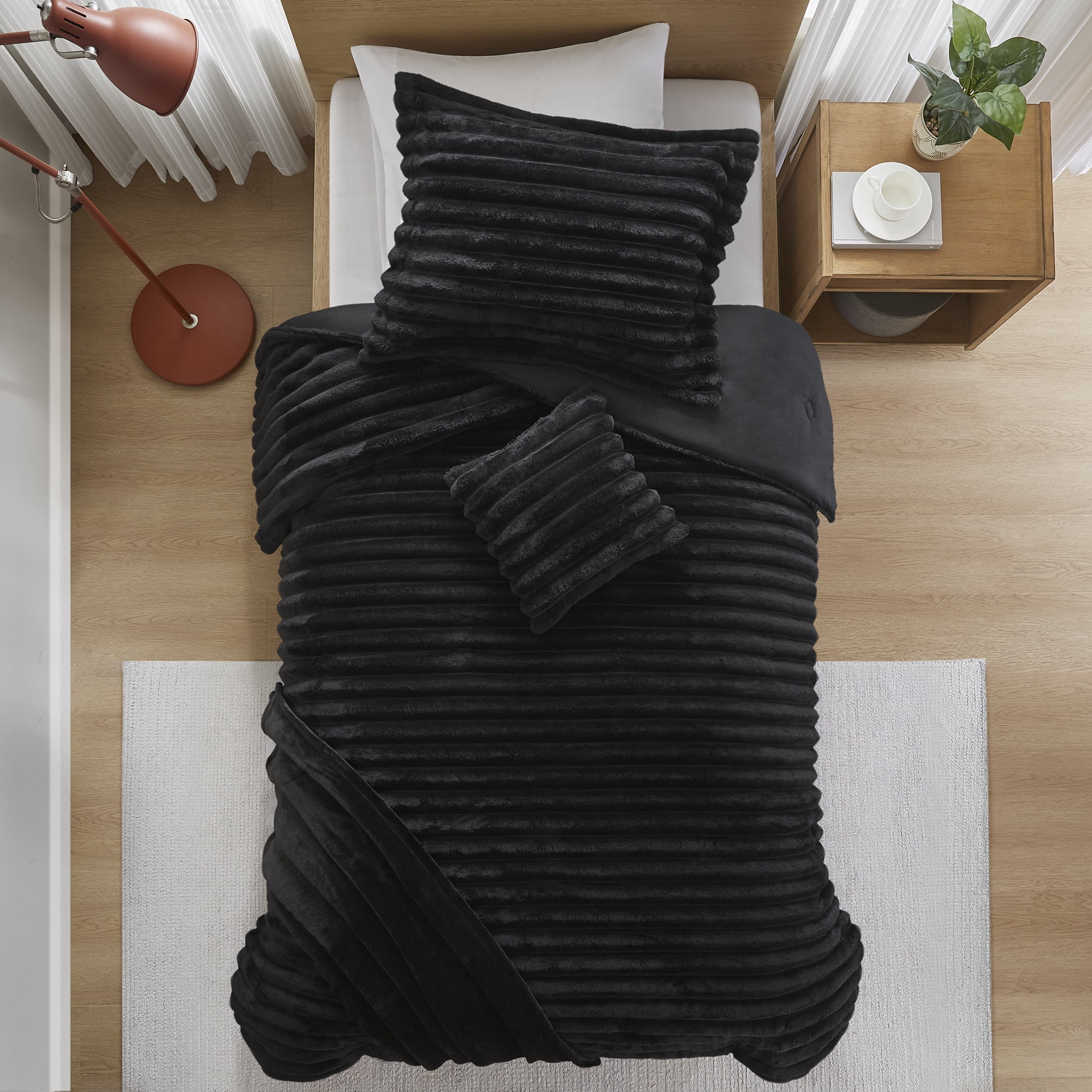 Mainstays 4-Piece Black Cozy Plush Comforter Set, T/TXL