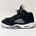 thumbnail image 4 of Ni - ke AIR JORDAN 5 RETRO 'Oreo' 2013 - MEN SIZE 9 - Discolored Soles - BNIB 136027 035, 4 of 5