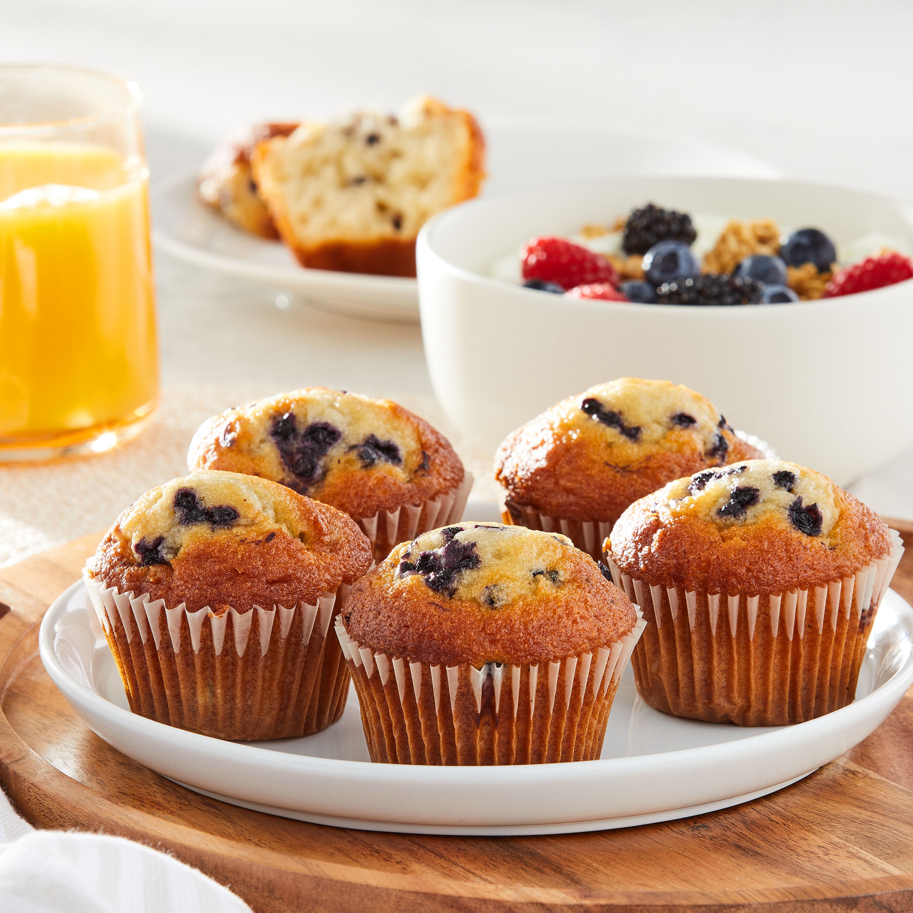 Freshness Guaranteed Blueberry Muffins, 13.5 oz Clamshell, 6 Count