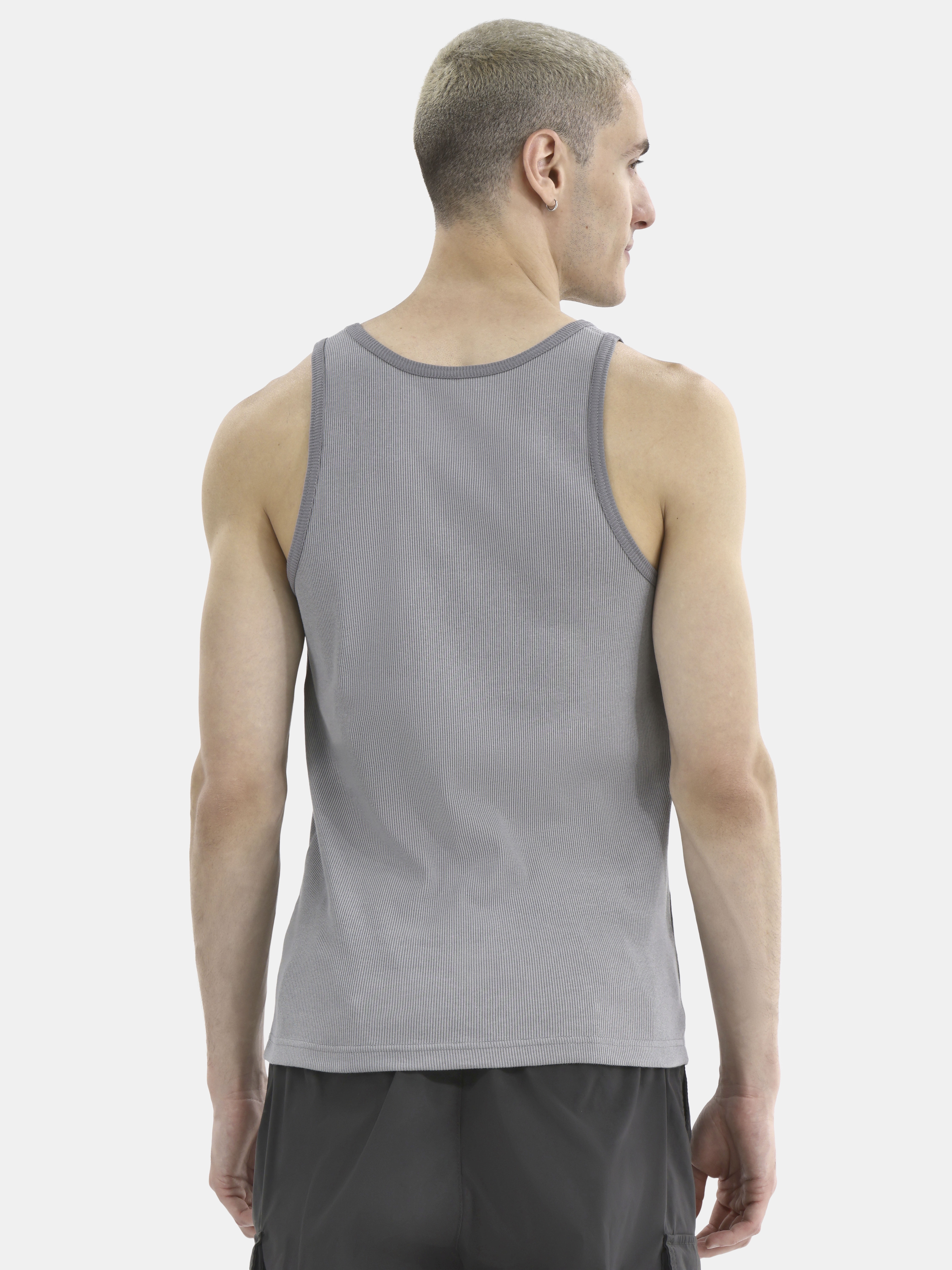 No Boundaries Flat Grey Basic Tank Top, 3-Pack, Men's