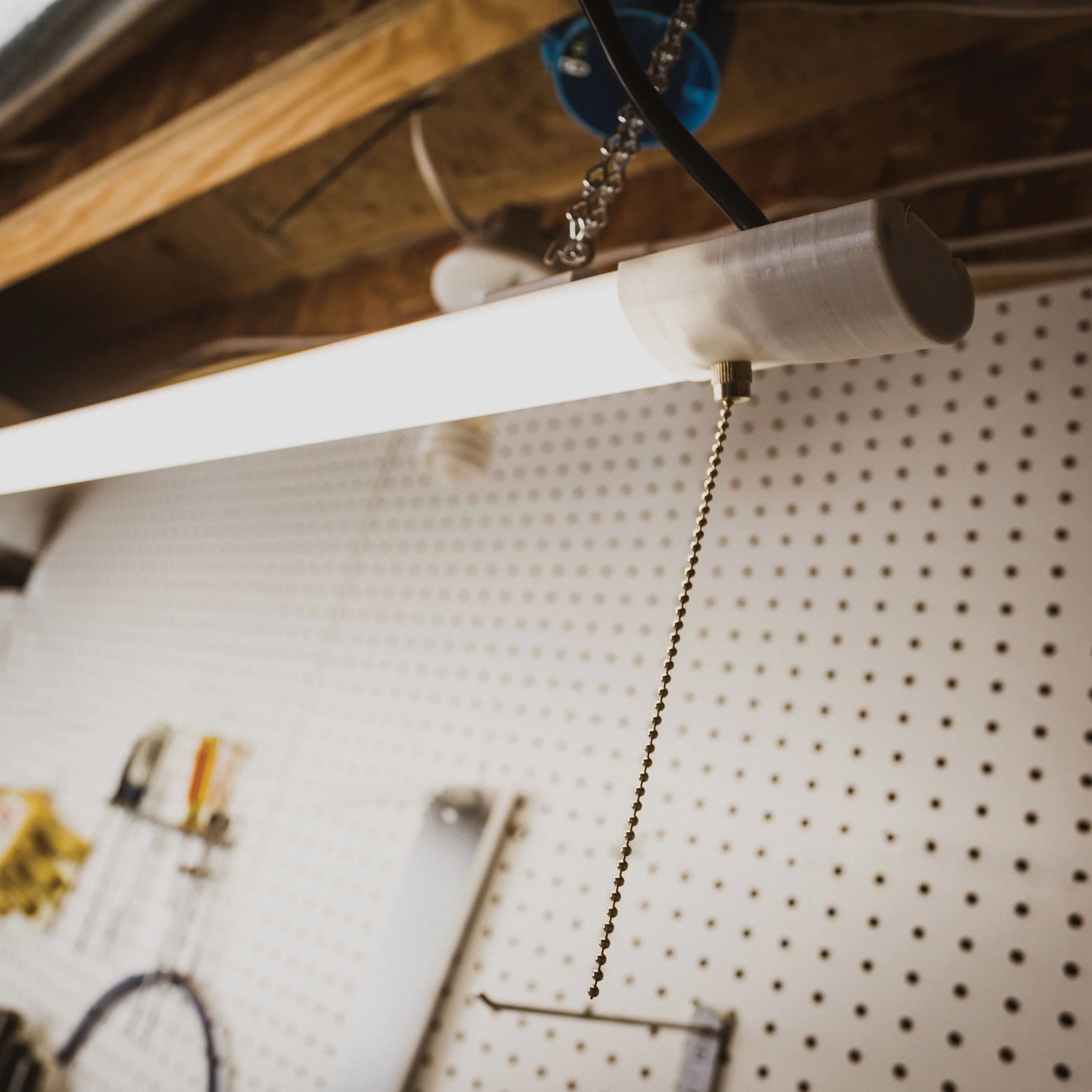 4ft LED Shop Light 5000 Lumen, 42-Watt, Non Linkable