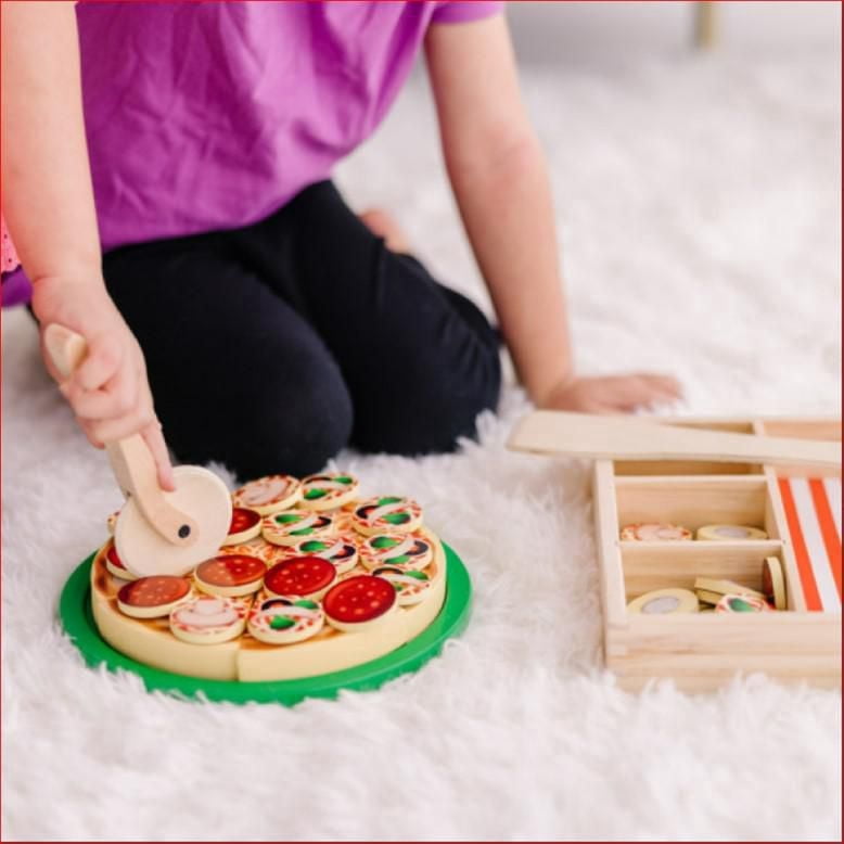 Melissa & Doug Wooden Pizza Play Food Set