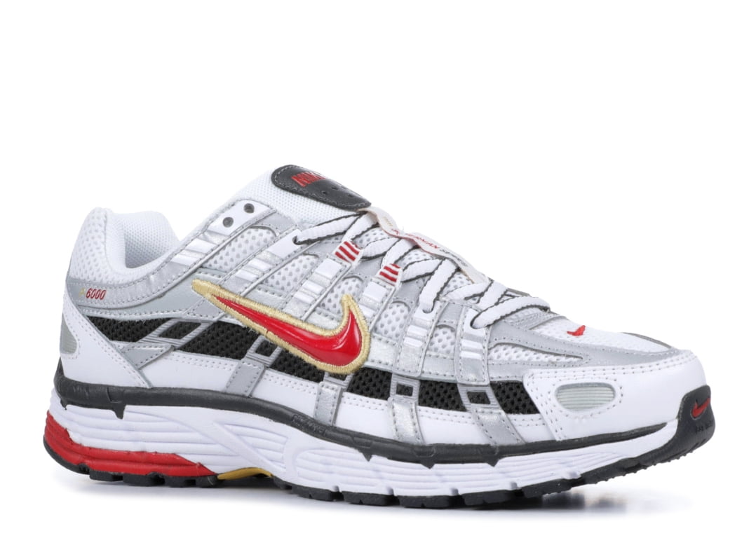 nike leather white sneakers