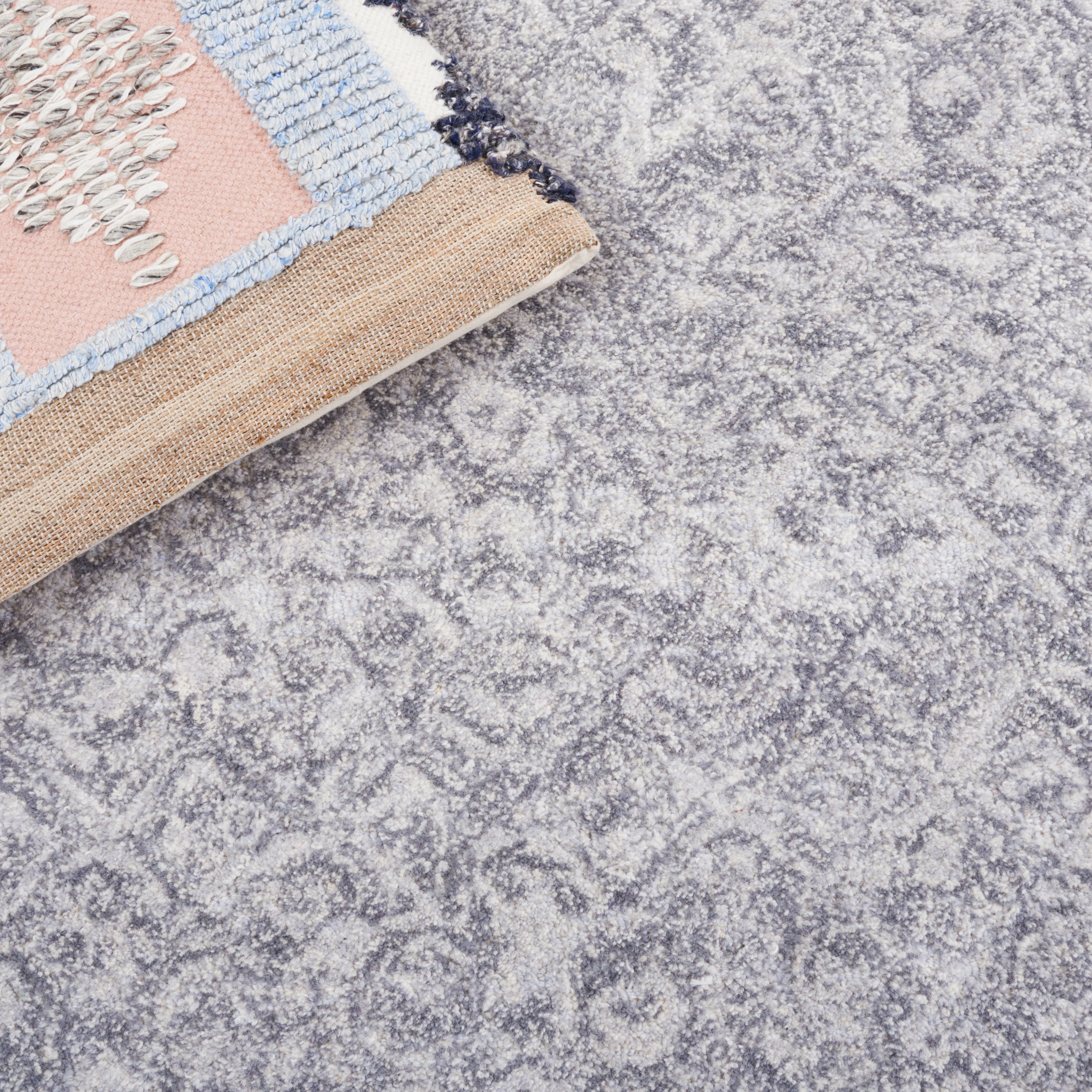 SAFAVIEH Marquee Lalit Diamond Area Rug, Grey, 6' x 6' Round