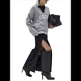thumbnail image 3 of Suéter de Punto con Cuello en V y Larga para Mujer con Estampado de Letras L, 3 of 7
