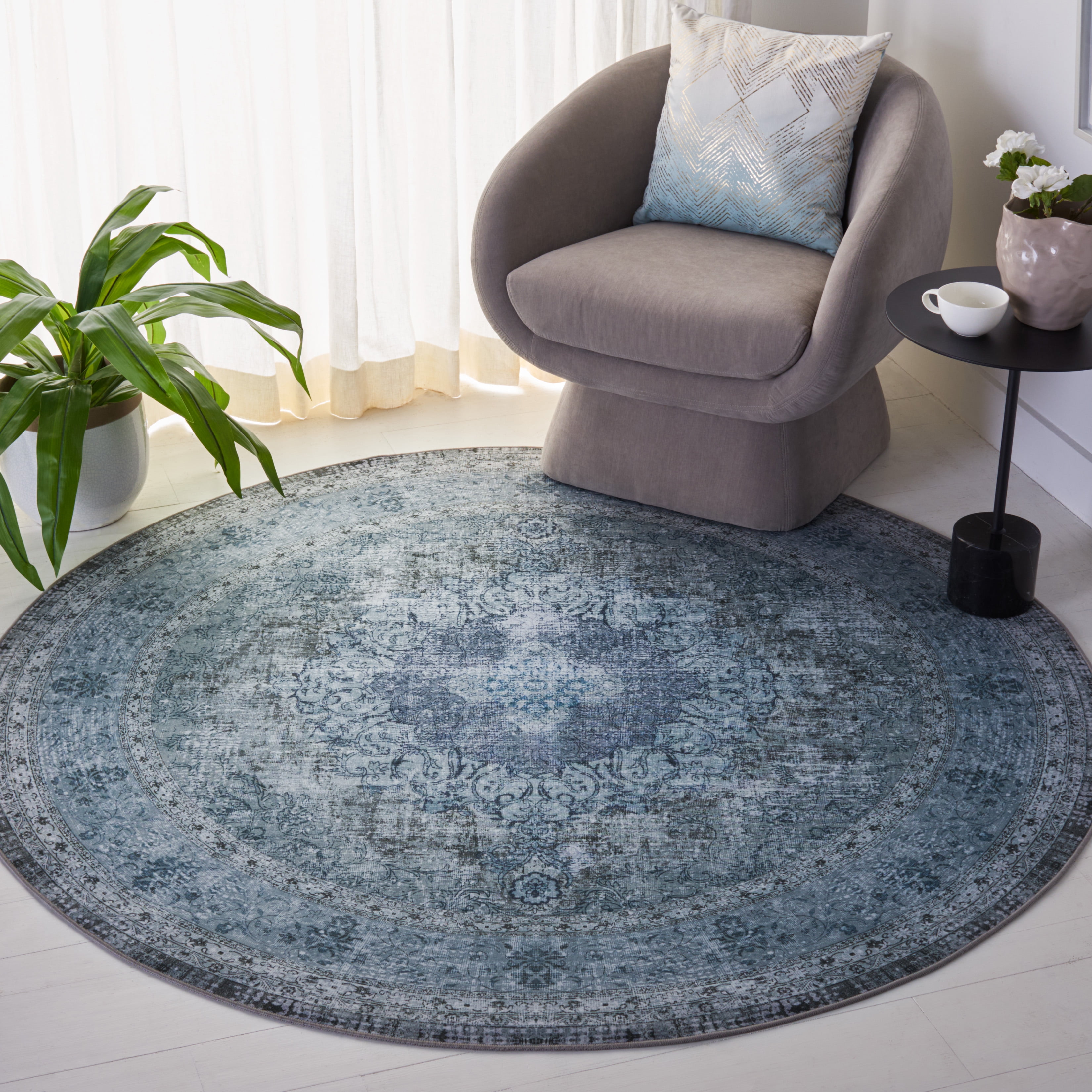 SAFAVIEH Tucson Donovan Oriental Machine Washable Area Rug, Green, 8' x 8' Round