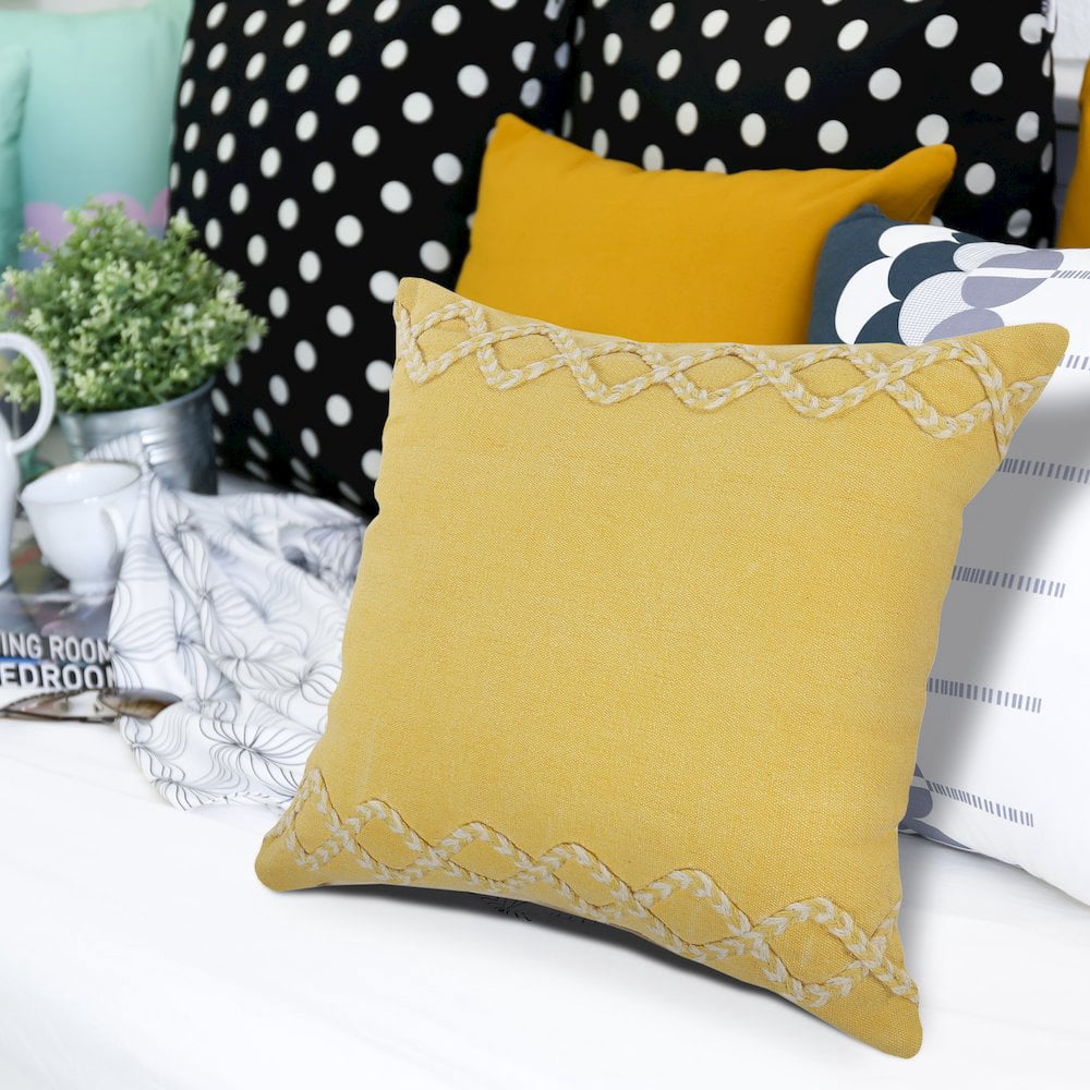 LR Home Ox Bay Hand-Woven Yellow Bordered All-Natural Cotton  Pillow Cover