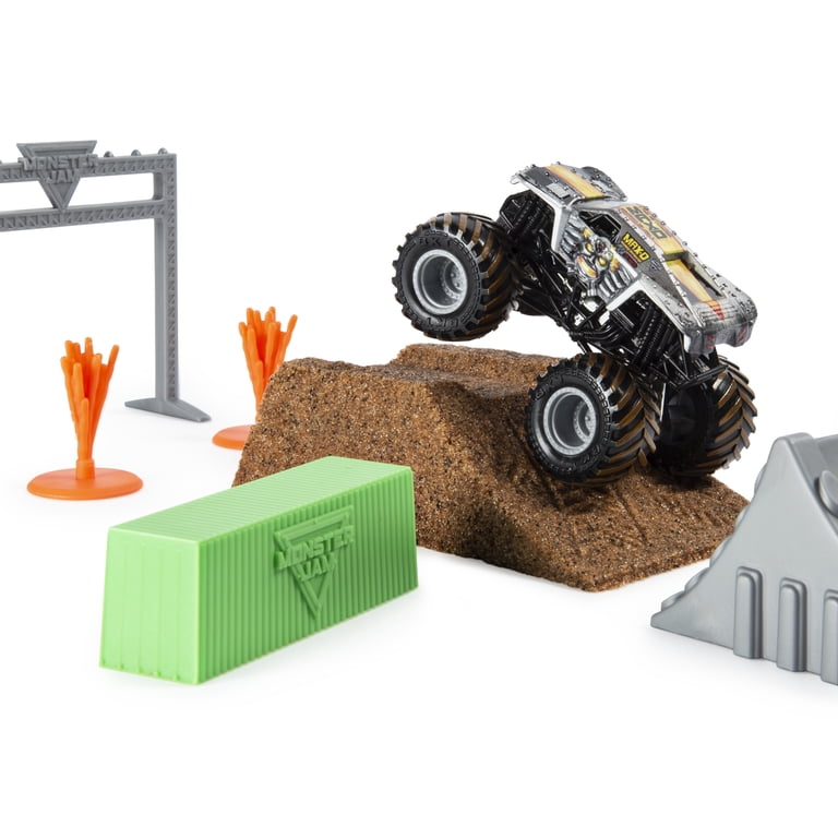 Monster Jam Max D Monster Dirt Deluxe Set - Truck & Monster Dirt