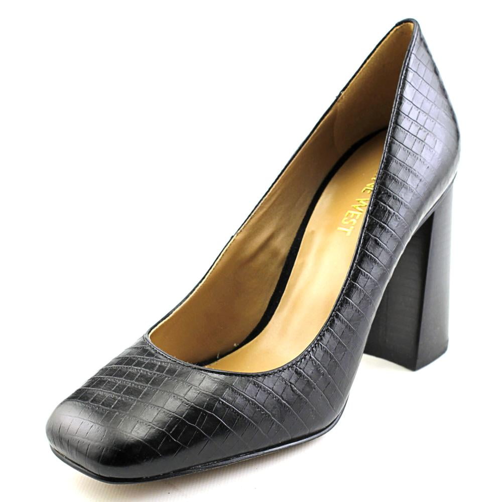 dress pumps black