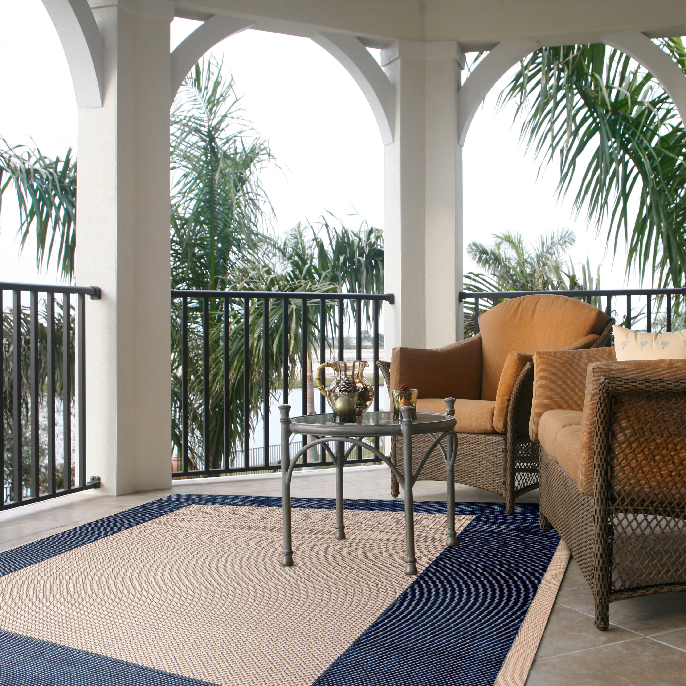Safavieh Courtyard Justine Bordered Indoor/Outdoor Area Rug, Beige/Navy, 5'3" x 7'7"