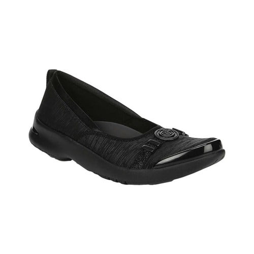 bzees aspire slip on