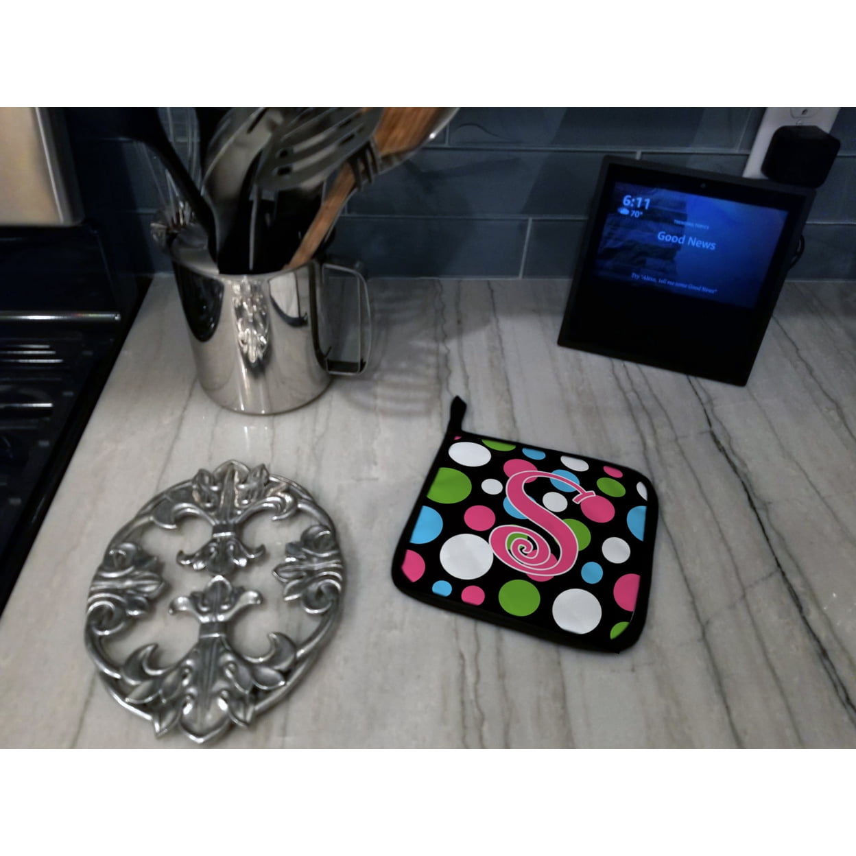 Carolines Treasures CJ1038-SPTHD Letter S Initial Monogram - Polkadots and Pink Pair of Pot Holders, 7.5HX7.5W,