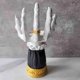 thumbnail image 2 of Candelabro de resina con forma de mano de bruja para Halloween, adorno de escritorio, 2 of 8