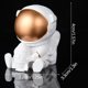 thumbnail image 3 of Xihbxyly Decoración de Astronauta de Resina, Estilo Espacial Moderno, Diseño Artístico Único, Decoración Versátil para El Hogar, Sala de Estar y Dormitorio, Estable y Resistente, Tamaño 15 X 10 Cm., 3 of 3