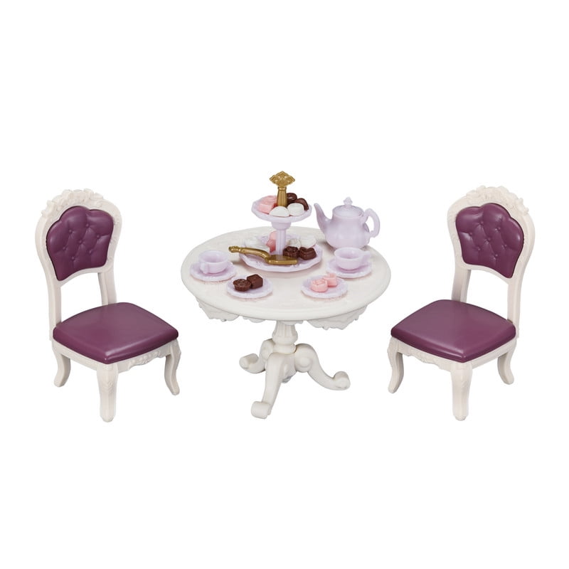 Calico Critters Town Series Elegant Town Manor Gift Set, Dollhouse Playset with Figure, Furniture and Accessories