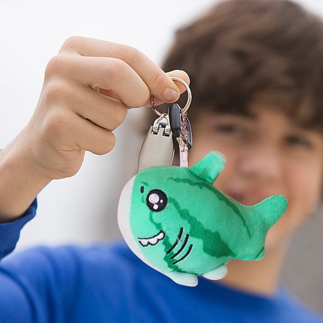 Sharks-bee Cute Keychain Pendant, Backpack Charm, Durable Plastic Material, Retro Style Design, for Lovers, Gift Idea, Travel Companion, Fashion Accessory, Small Size, Everyday Use, Trendy, Ihhxbz