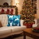 thumbnail image 4 of Funda de almohada navideña de 45 x 45 cm | Tejido de felpa corta supersuave | Diseños festivos de temporada para cojines de sofá y decoración de cama | Cierre de cremallera oculto, 4 of 5