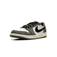 thumbnail image 4 of JORDAN MENS Air Jordan 1 Low "Medium Olive" HQ6998 200 HQ6998 200 from Stadium Goods, 4 of 8