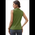 thumbnail image 3 of Top Sin Mangas con Cuello en V de Color Liso para Mujer, Verde M, 3 of 7