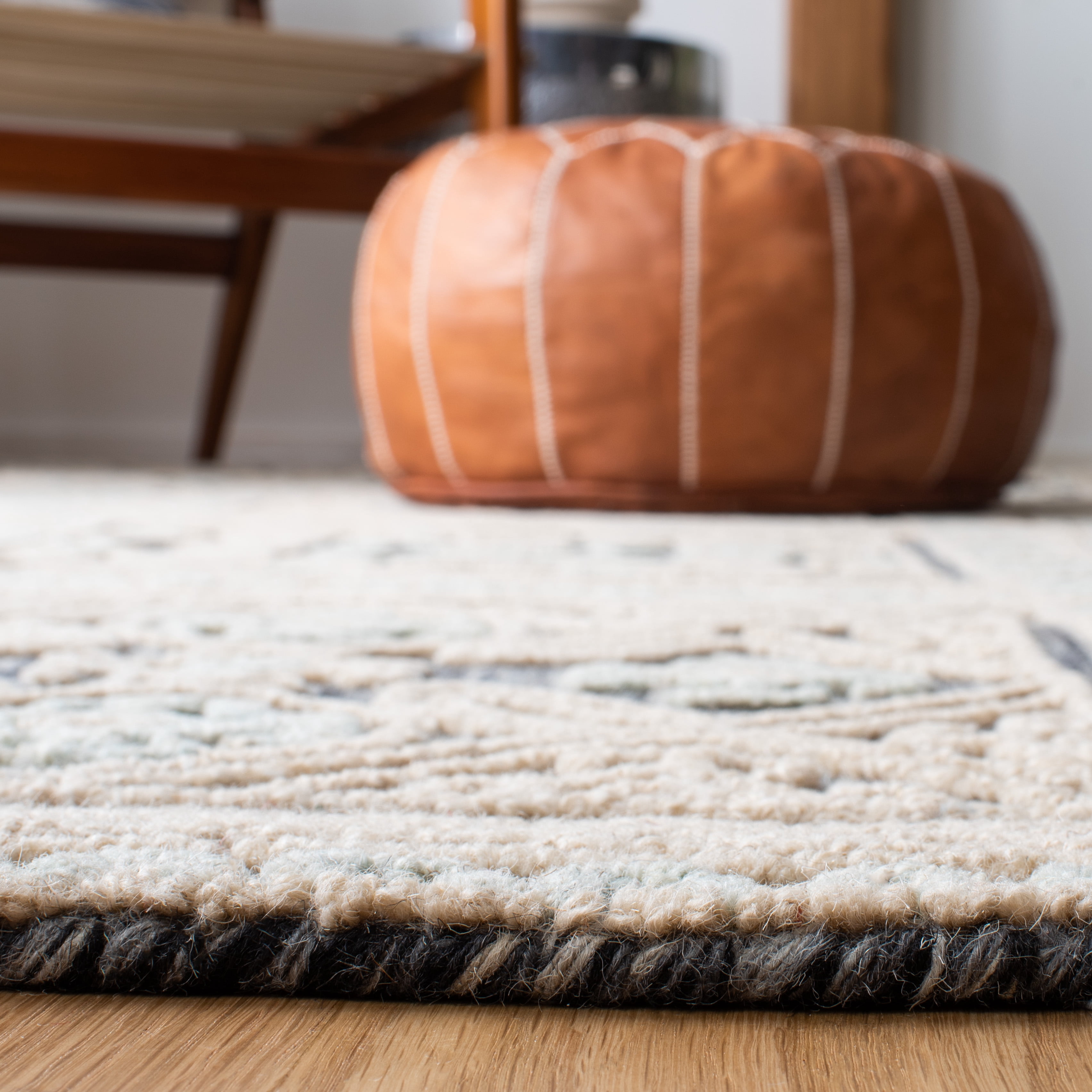 SAFAVIEH Aspen Katina Geometric Area Rug, Charcoal, 3' x 5'