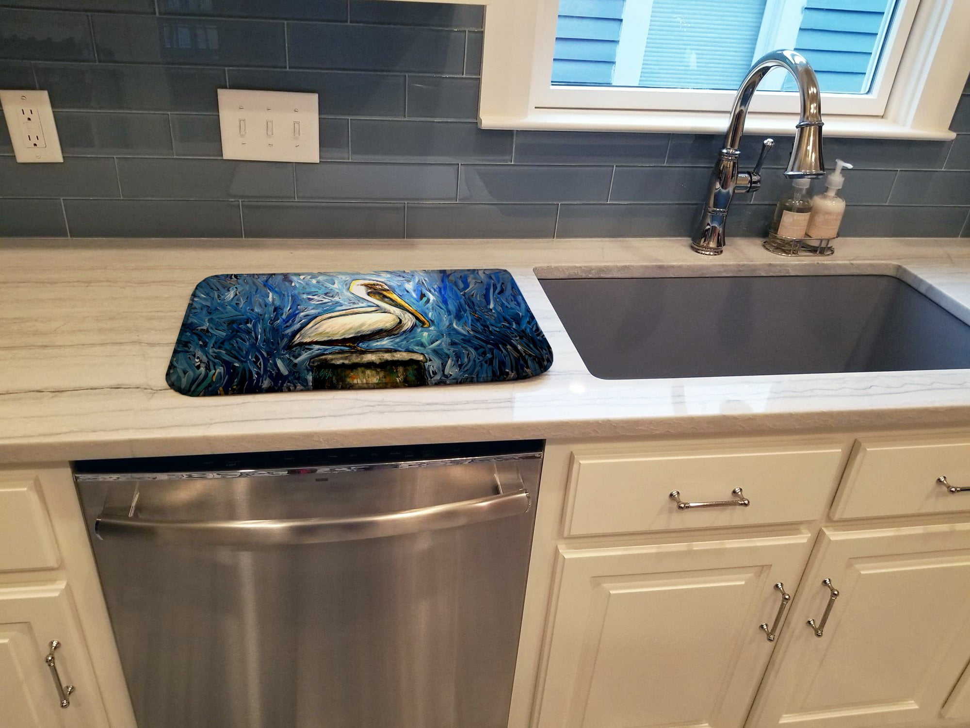 Carolines Treasures MW2110DDM 21 x 14 in. Pelican Blues Dish Drying Mat