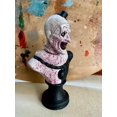 thumbnail image 3 of Estatua de Terror XINYU Figura de Payaso Asesino Decoración Halloween 6.7 x 3.5 Pulgadas, 3 of 6