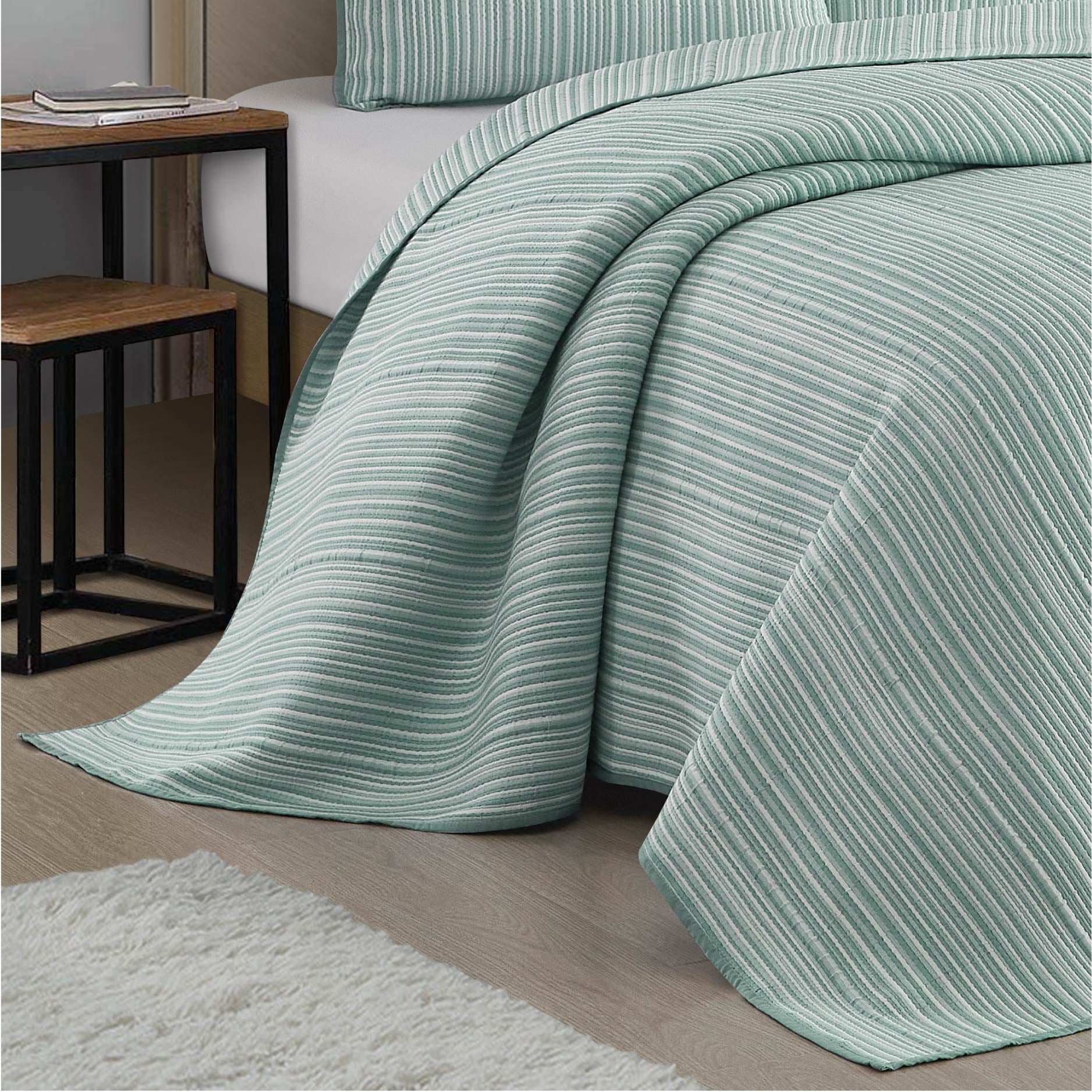 Mainstays Essentials King Stripe Quilt, Green Coverlet, Lightweight & Reversible Bedding