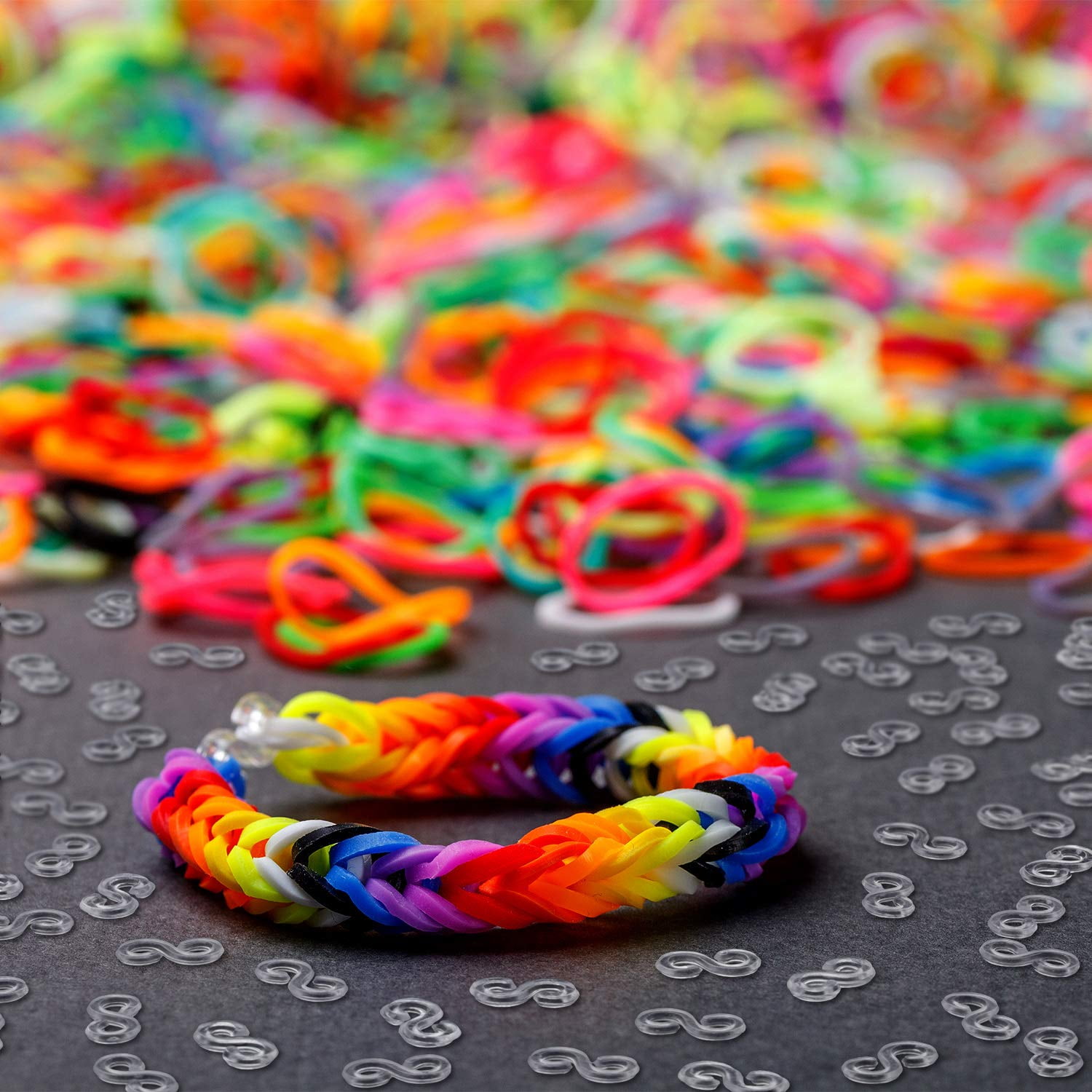 New Weave Multi Coloured Loom Bands 600 Pack Tool Christmas Stocking Clips 