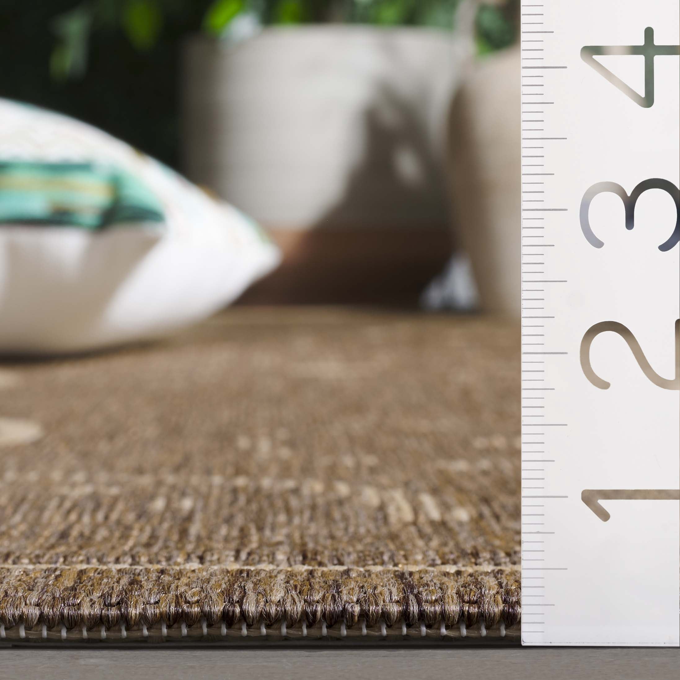 Safavieh Courtyard Hugo Oriental Indoor/Outdoor Runner Rug, Brown/Natural, 2'3" x 10'